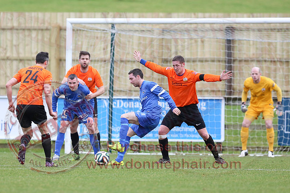 Ballinamallard United (1) V Glenavon (3) in IFA Danske Premier League.