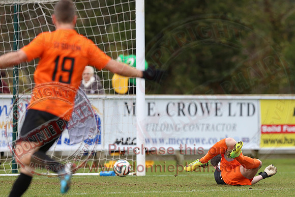 Ballinamallard United (1) V Glenavon (3) in IFA Danske Premier League.