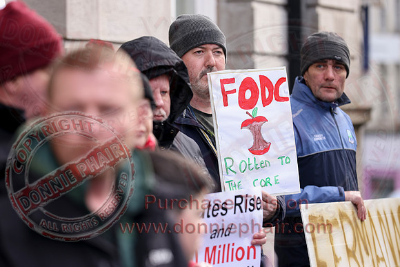 Independent Councillors Protest over Censorship outside Enniskillen Townhall-8