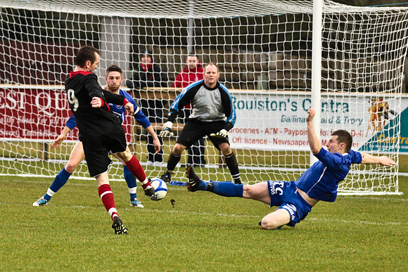 Ballinamallard V Larne.