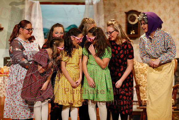 St. Comhghall's College performs "It's the Real McCoy".