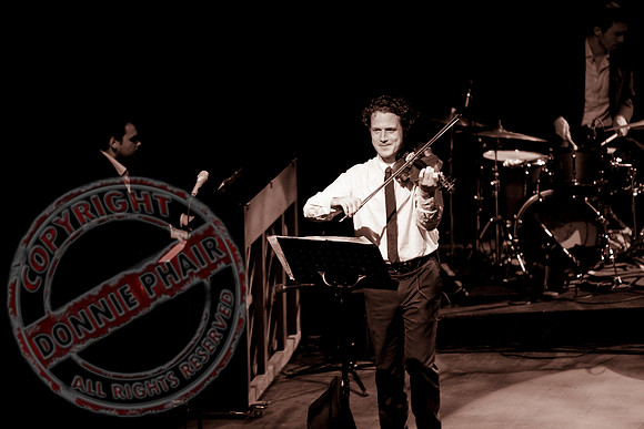 Vladimir Jablokov performing "Classic Twist".