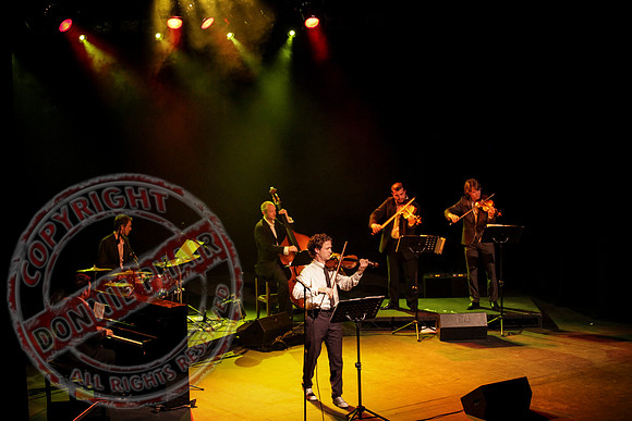 Vladimir Jablokov performing "Classic Twist".