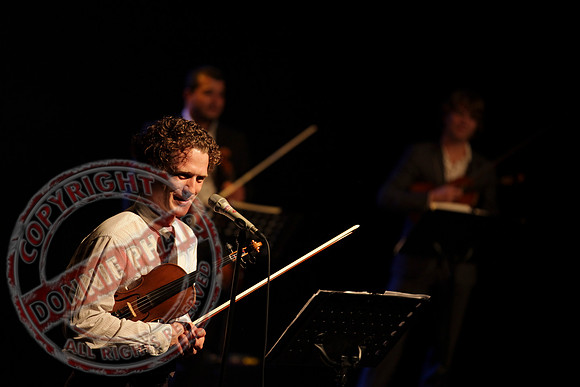 Vladimir Jablokov performing "Classic Twist".
