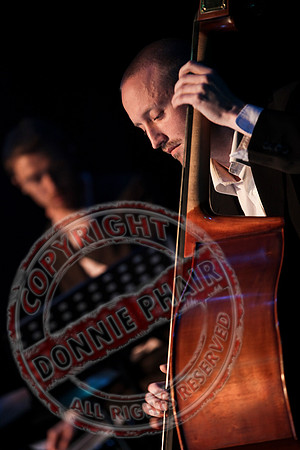 Vladimir Jablokov performing "Classic Twist".
