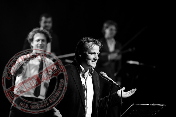 Vladimir Jablokov performing "Classic Twist".