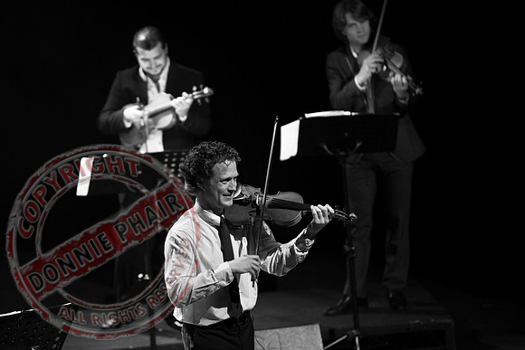 Vladimir Jablokov performing "Classic Twist".