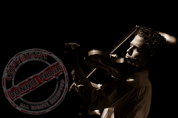 Vladimir Jablokov performing "Classic Twist".
