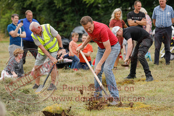 Lady of the Lake Festival World Hole Digging Competition-5