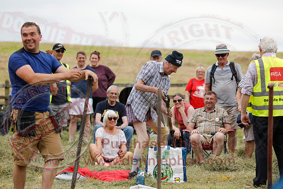 Lady of the Lake Festival World Hole Digging Competition-1