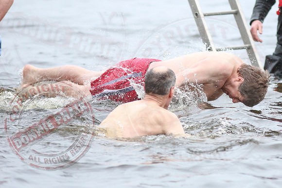 New Years Day Galloon Island Charity Swim