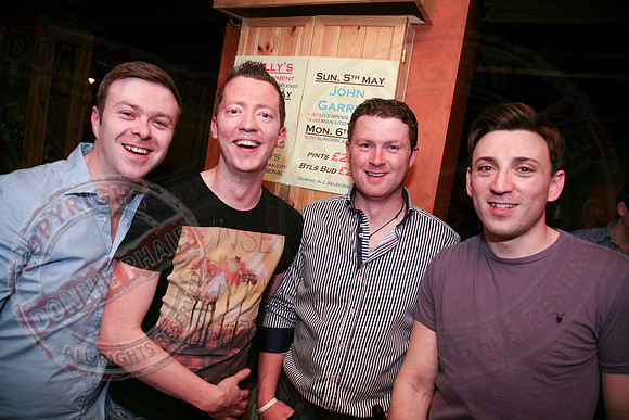Party Pics in Molly's Pub, Irvinestown.
