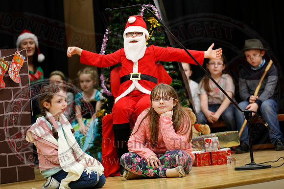 Bunscoil An Traonaigh Christmas Stories and Carols.