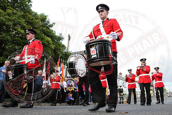 Newtownbutler Loyalist Parade and Protesters