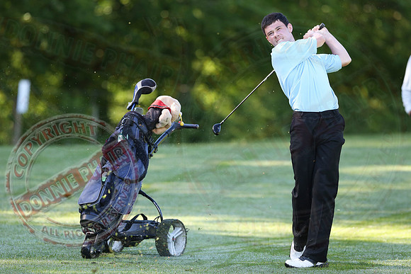 Golf at Castle Hume.