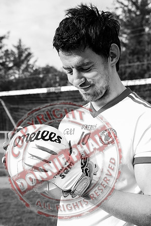 Tyrone Player, Matty Donnelly, launches Murphy's -Together For Sam- Gloves.