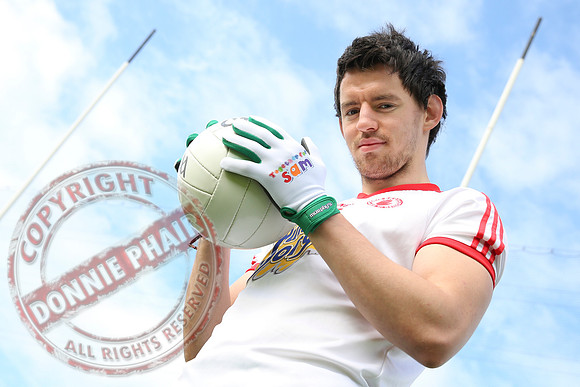 Tyrone Player, Matty Donnelly, launches Murphy's -Together For Sam- Gloves.