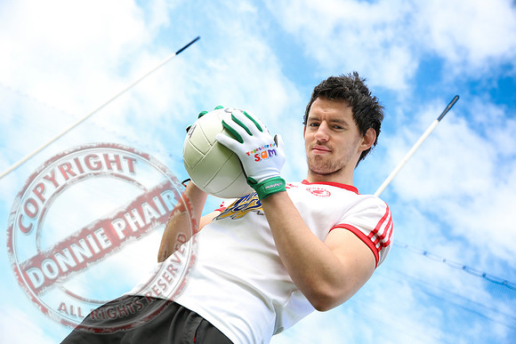 Tyrone Player, Matty Donnelly, launches Murphy's -Together For Sam- Gloves.