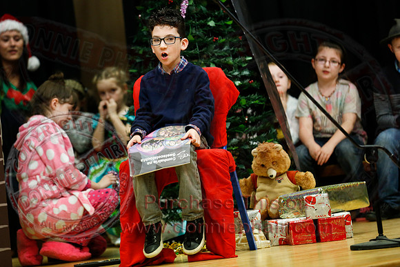 Bunscoil An Traonaigh Christmas Stories and Carols.