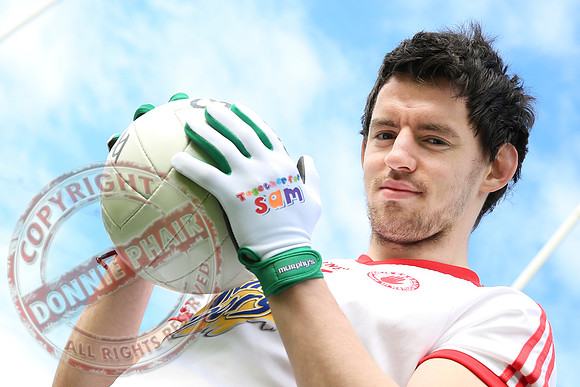 Tyrone Player, Matty Donnelly, launches Murphy's -Together For Sam- Gloves.