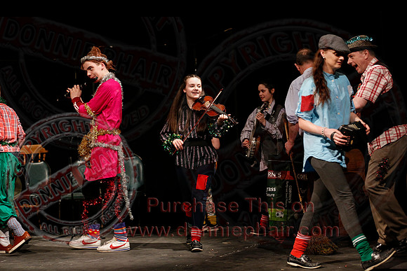 Irish Traditional Show held in the Share Centre Lisnaskea in aid of Knocks Grattans