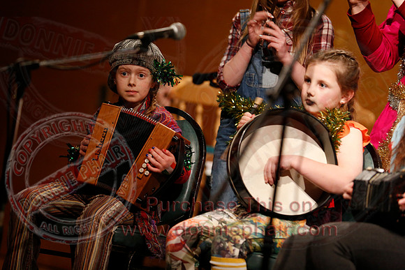 Irish Traditional Show held in the Share Centre Lisnaskea in aid of Knocks Grattans