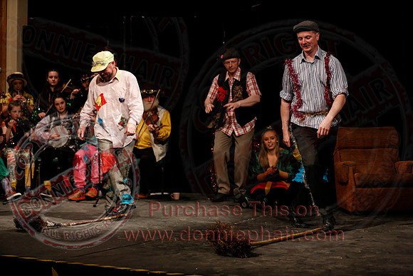 Irish Traditional Show held in the Share Centre Lisnaskea in aid of Knocks Grattans