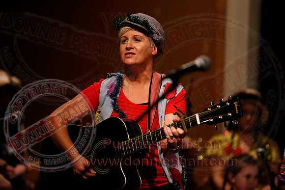 Irish Traditional Show held in the Share Centre Lisnaskea in aid of Knocks Grattans