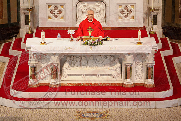Confirmation in The Holy Cross Church Lisnaskea-11