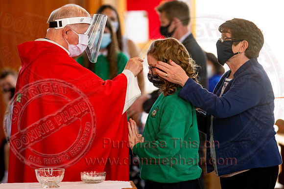 Confirmation in The Holy Cross Church Lisnaskea-16