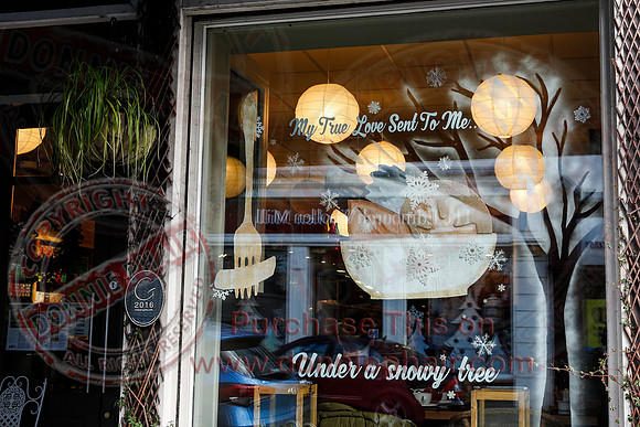 Christmas Windows Enniskillen-8
