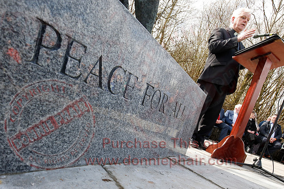 Senator George Mitchell returns to the Peace Bridge outside Belturbet 20 years after The Good Friday Agreement-16