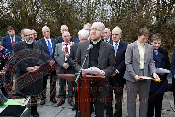 Senator George Mitchell returns to the Peace Bridge outside Belturbet 20 years after The Good Friday Agreement-78