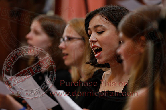 Matthew Murphy conducting the The Corpus Christi College from Oxford in St. Macartins Cathedral, Enniskillen.-2