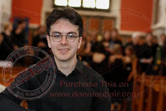 Matthew Murphy conducting the The Corpus Christi College from Oxford in St. Macartins Cathedral, Enniskillen.-5