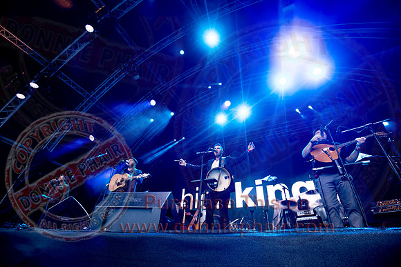 The High Kings at Custom House Square Belfast by Donnie Phair   10-08-21-3