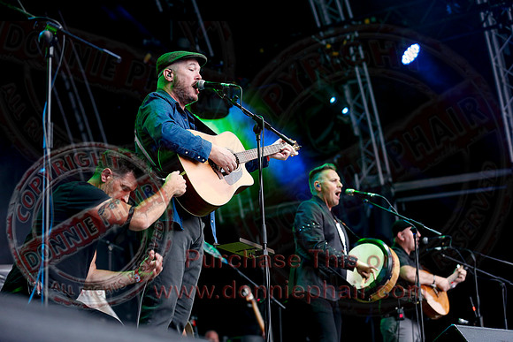 The High Kings at Custom House Square Belfast by Donnie Phair   10-08-21-10