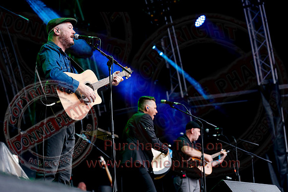 The High Kings at Custom House Square Belfast by Donnie Phair   10-08-21-11