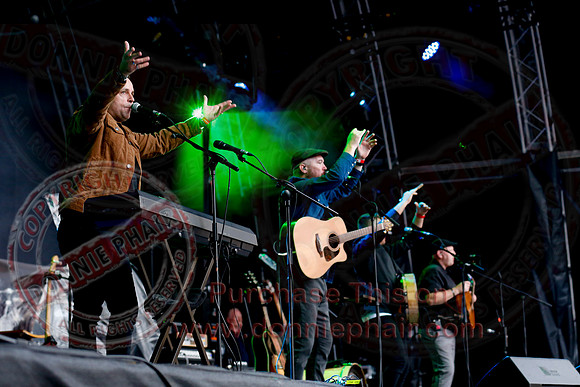 The High Kings at Custom House Square Belfast by Donnie Phair   10-08-21-14