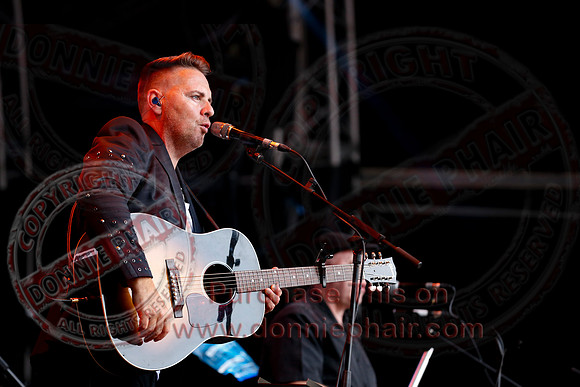 The High Kings at Custom House Square Belfast by Donnie Phair   10-08-21-18