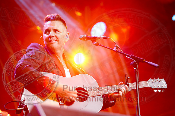 The High Kings at Custom House Square Belfast by Donnie Phair   10-08-21-21
