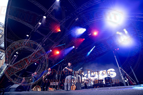 The High Kings at Custom House Square Belfast by Donnie Phair   10-08-21-25