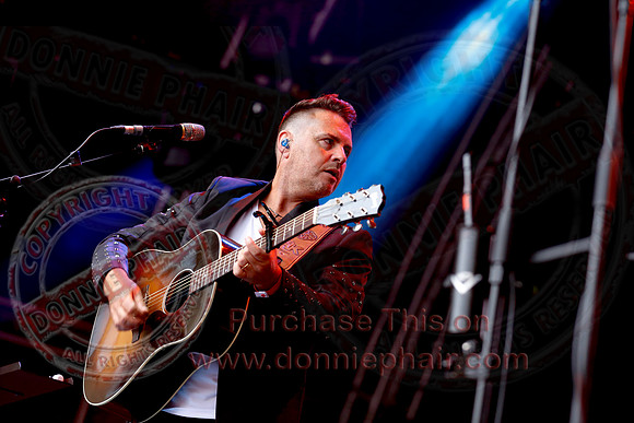 The High Kings at Custom House Square Belfast by Donnie Phair   10-08-21-33