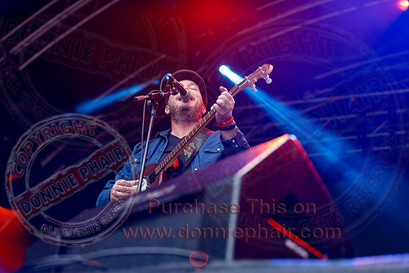 The High Kings at Custom House Square Belfast by Donnie Phair   10-08-21-39