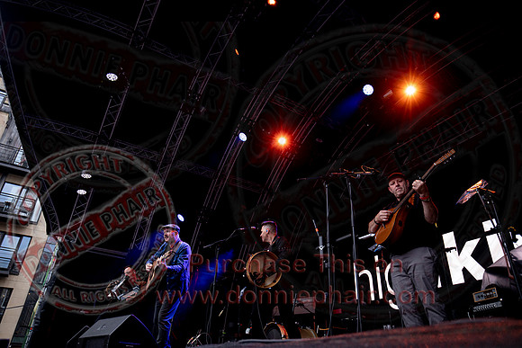 The High Kings at Custom House Square Belfast by Donnie Phair   10-08-21-90