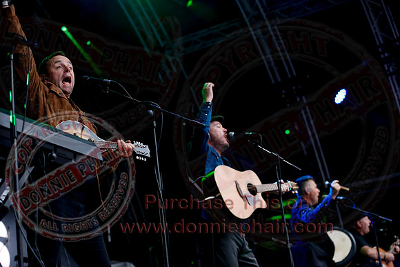 The High Kings at Custom House Square Belfast by Donnie Phair   10-08-21-102