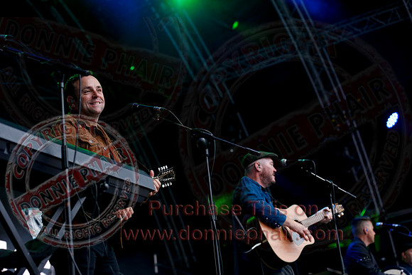 The High Kings at Custom House Square Belfast by Donnie Phair   10-08-21-103