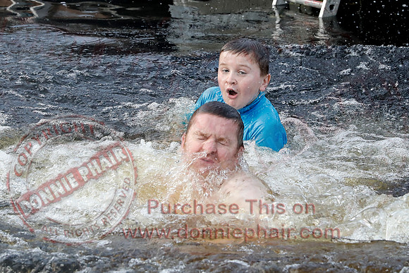 New Years day Charity Swim at Galloon Island, Newtownbutler-9