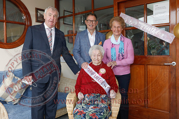 Kathleen Harvey celebrates her 100th Birthday-1