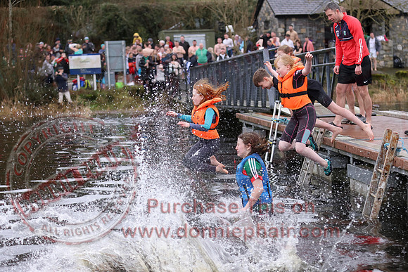 New Years Day Charity Swim at Galloon Island, Newtownbutler-5